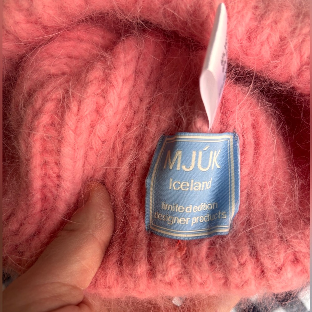 NWOT MJÙK Angora & Rabbit Fur Beanie - Picture 3 of 3